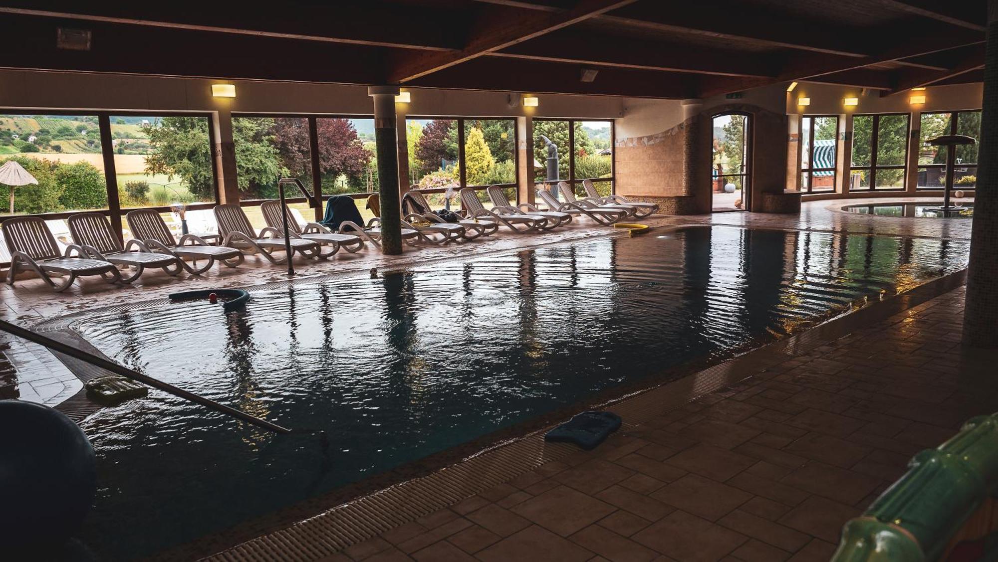 Hetkuti Wellness Hotel Mór Eksteriør billede